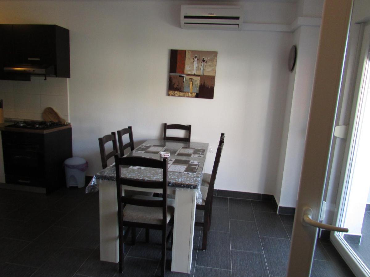 Apartment Miaantonia Vrsi Exterior foto